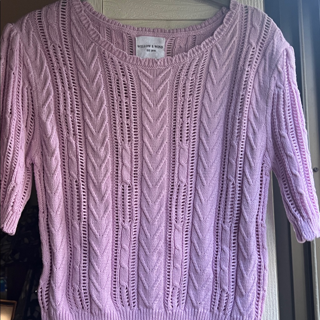 Willow And Wind Textured Knit Short Sleeve Sweater With Scallop Details M